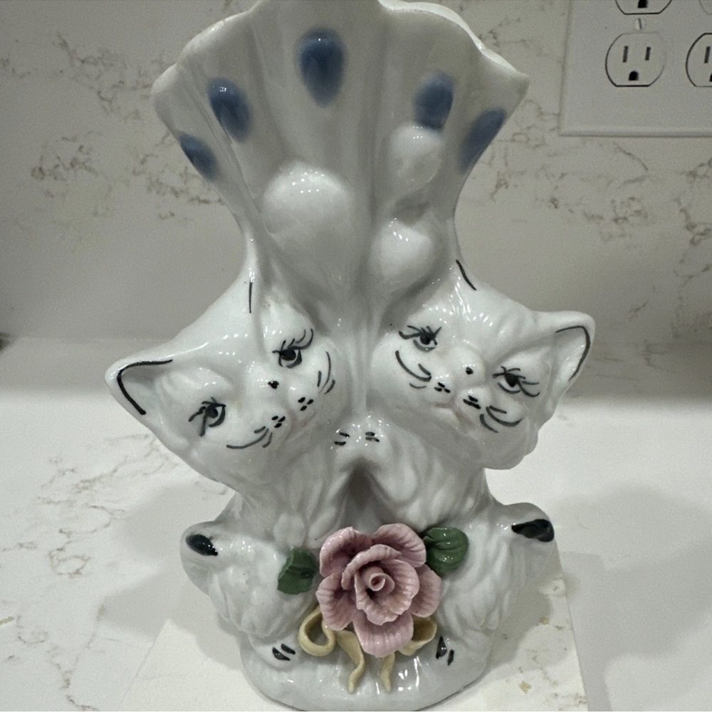 Vintage Cat Vase Especially For Sophia-Ann Double Kitty Cat Porcelain 7"